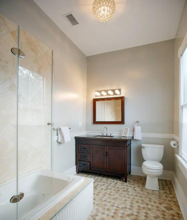 Huge 5 Bed, 5 Bath In Historic Downtown ซาวานนาห์ ภายนอก รูปภาพ