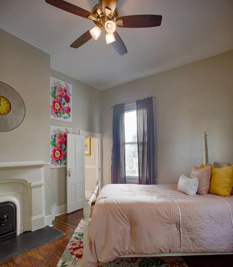 Huge 5 Bed, 5 Bath In Historic Downtown ซาวานนาห์ ภายนอก รูปภาพ